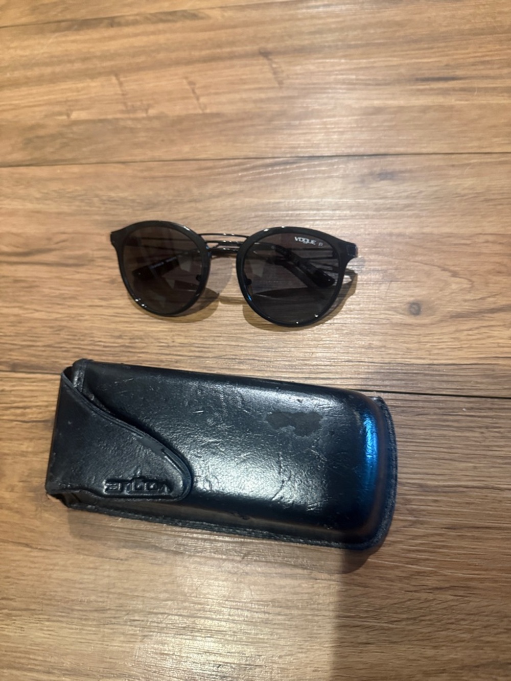 Vogue Round Black Sunglasses with Black Case